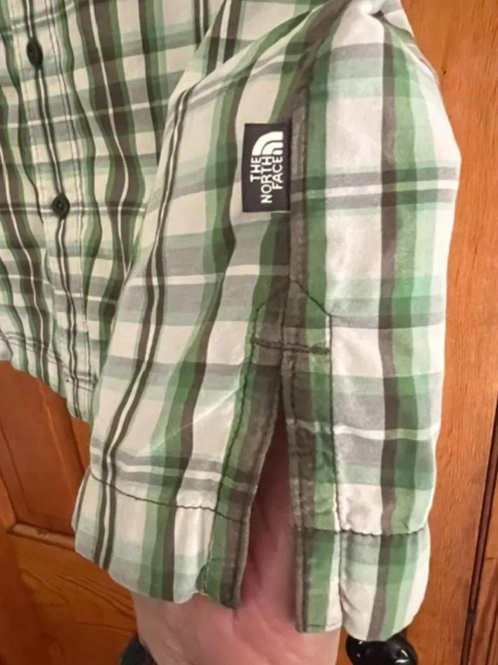 THE NORTH FACE Green Plaid Climate Cool Short Sleeve Shirt Men's Medium
